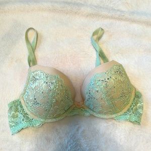 Victoria Secret Dream Angel’s Push-Up Bra
